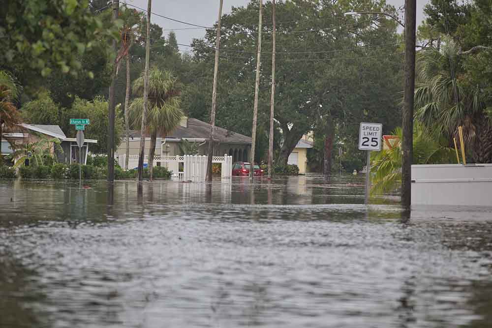 extreme thunderstorms in Florida