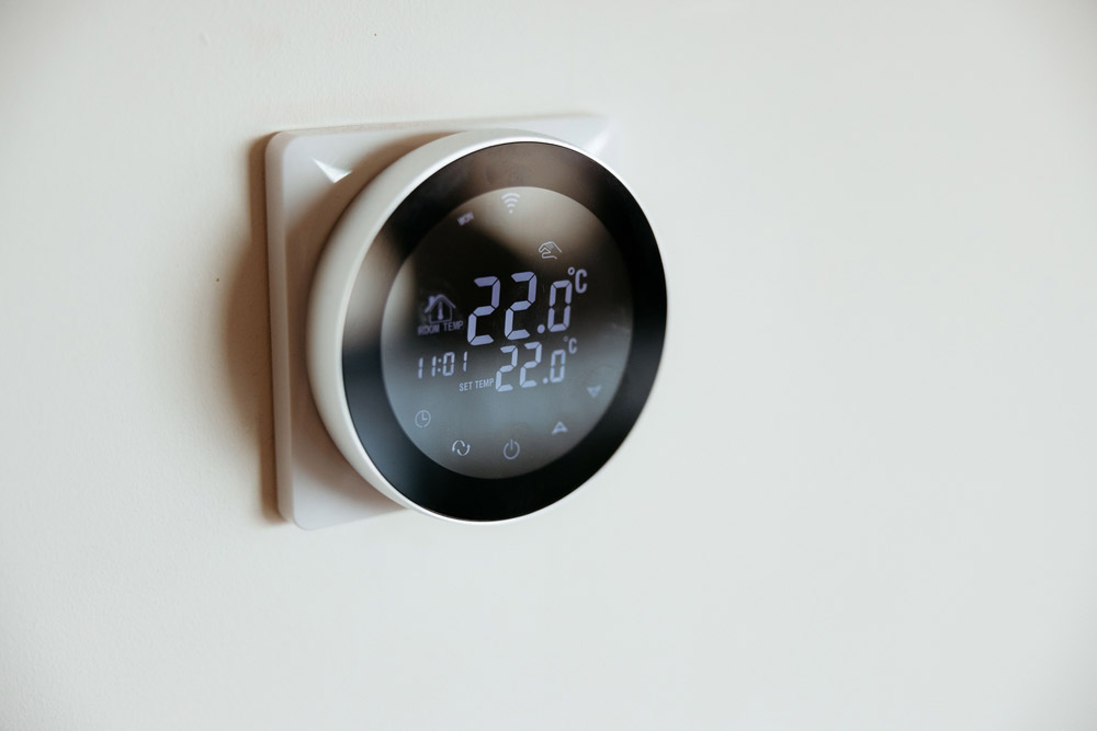 a smart HVAC thermostat device